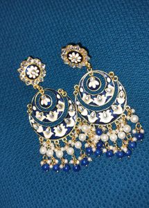 Earings