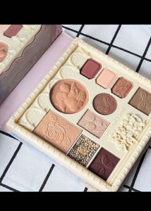 Eye Shadow Palette