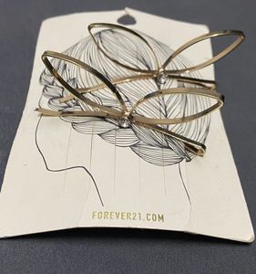 Forever 21 Bracelet & Hair Clip Set