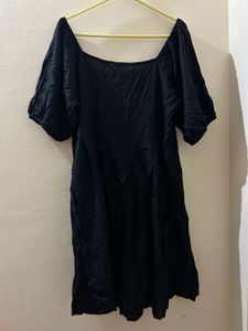 Elegant Black Midi Dress