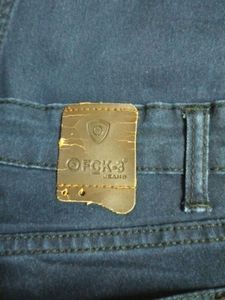 Navy Blue Caprese jeans