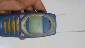 Fixed price Vintage Nokia Phones - Lot of 5