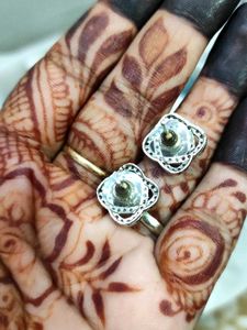 Sparkling Floral Earrings