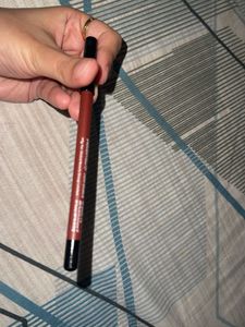 Swiss Beauty Bold Matte Lipliner