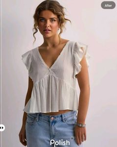 New With Tag Cute Korean Asthetic White Top