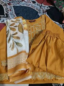 Elegant Embroidered Kurta Set