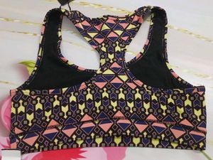 (1100)Patterned Sports Bra