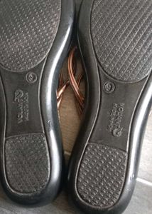 2 Flats Chappal