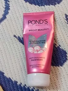 Upto 65% Left  Pond's Bright Beauty Facewash