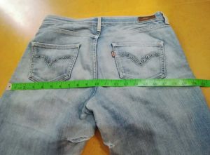 One Single Piece Of Levis denim frayed shorts