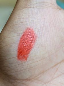 Lakme Absolute lipstick