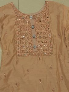 Women&#39;s Kurta Set