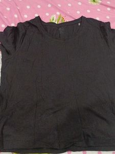 Lot of 4 Assorted Women&#39;s T-Shirts