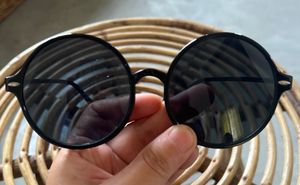 Round Black Sunglasses