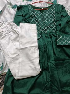 🤩New Green &amp; White Kurta Set A-line