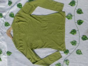 Y2k Embellished Top 💚