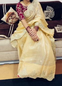 designer saree with stitched blouse✨