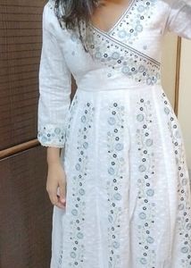 Elegant Embroidered Kurta