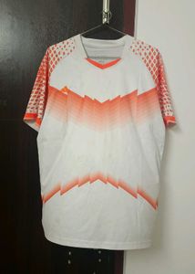 Adidas T-Shirt