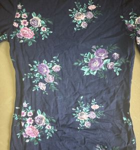 Floral Fitted top