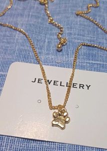 🐾 Dainty Golden Paw Charm Necklace 🐾