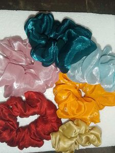 Hand Made Scrunchies ✨🥰