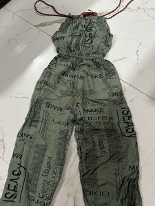 Sleeves Newspaper Print Jumpsuit