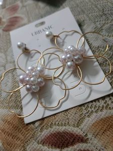 URGENT SELLING. White Gold Earrings from Urbanic.