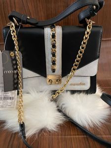 Pintresty Monadaa Bag With Golden Sling Chain