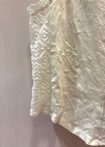 ZARA BEAUTIFUL LACE EMBROIDERED Top