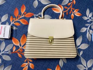 Chic Hand Held Bag For Women
