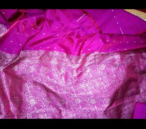 Saree With Blouse