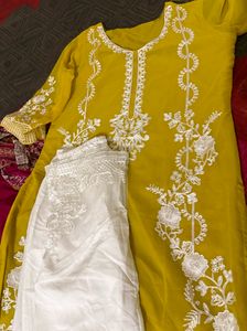 Beautiful Yellow Kurtha And Pant Set