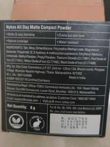 NYKAA All Day Matte Compact Powder