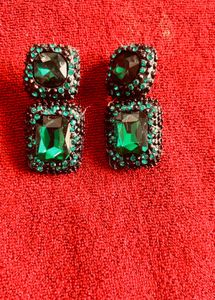 Set Of 2 Earings Luxury Brand Avant Garde