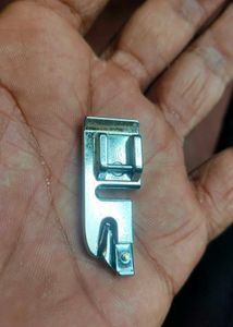 Hem Roller pressure Foot