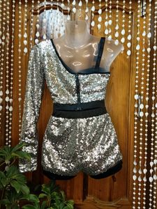 🖤🤍Sequin One-Sleeve Two Piece Set🤍🖤