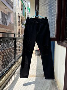 Shein Black Ripped Straight Fit Jeans