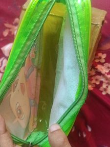 Green Dora Pouch