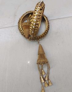 GOLDEN METAL LATKAN BANGLES