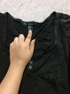 Cute black top (women's)