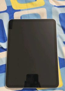 Apple iPad 11th Gen (A16 chip) – Like New | 128GB