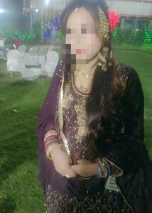 Beautiful Havi Embroidery Grara Set