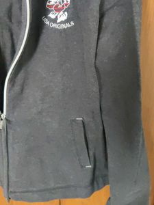 Pullover With Zip