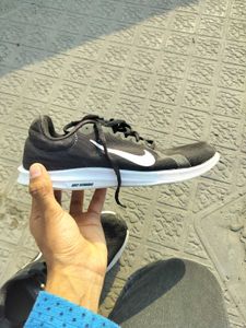 NIKE DOWNSHIFTER 8