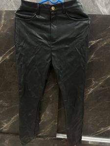Urbanic Black Lether Pant