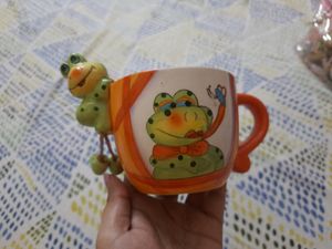 Frog With Hanging Legs Cup