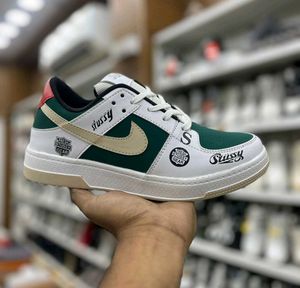 Nike x Stussy Dunk Low