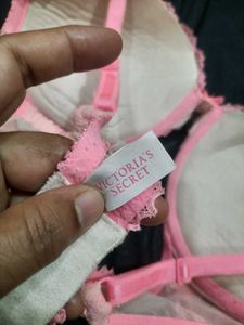 Important Victoria Secret Bra