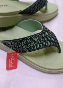 Green Rainy Season Flat Slipper